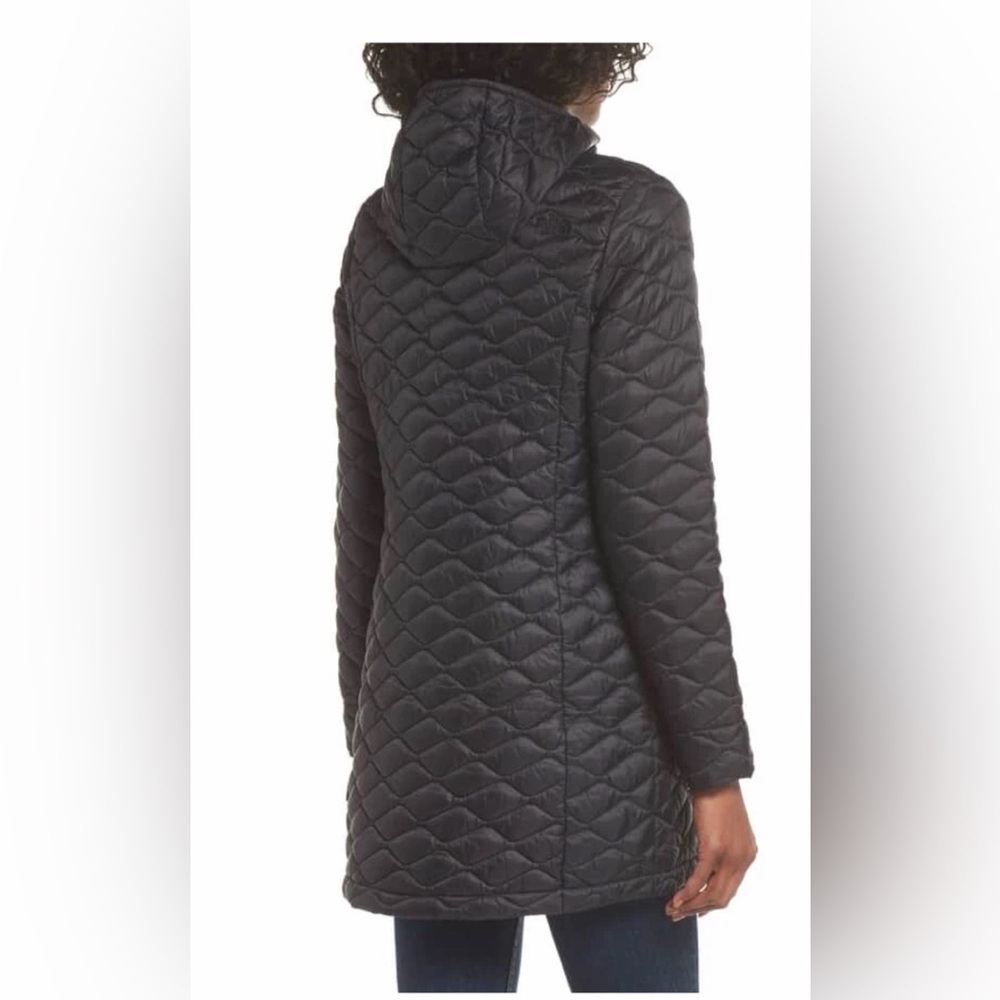 The North Face Womens ThermoBall Insulated Hooded Parka - Black-Medium, like new - Picture 4 of 12